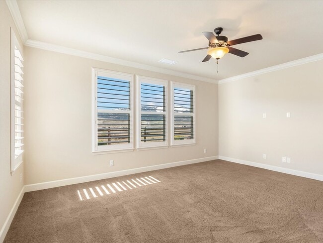 Building Photo - Located in the Exclusive Somersett Regency...