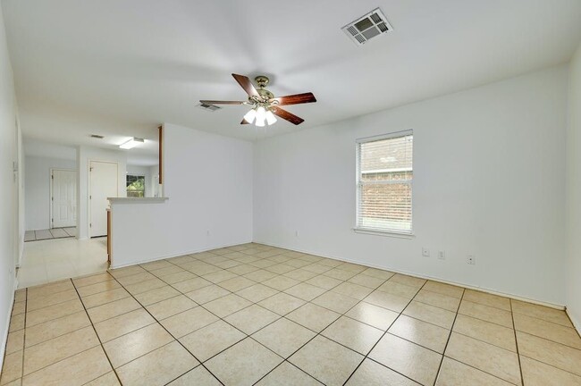 Building Photo - 308 Pheasant Ridge Dr