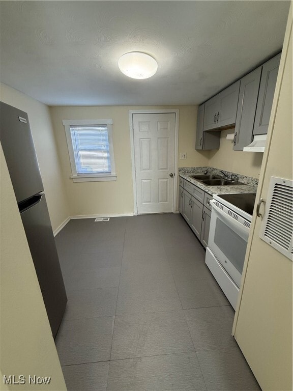 Building Photo - 368 Stewart St