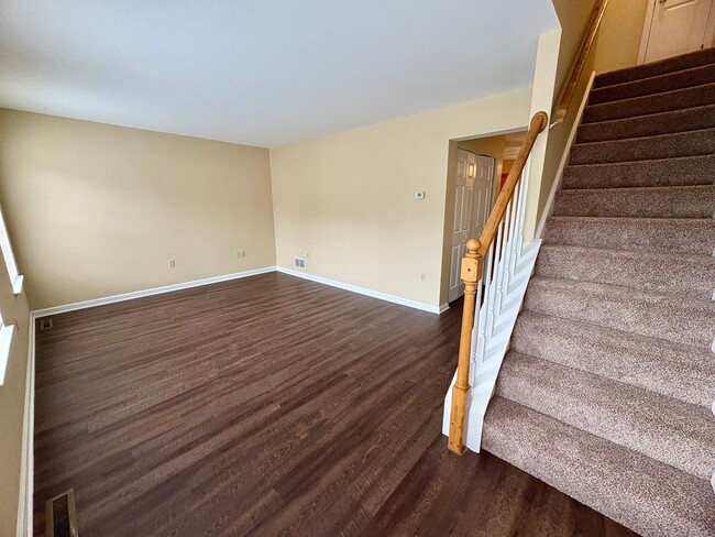 Building Photo - 3 Bedroom 1.5 Bathroom in Elizabethtown!