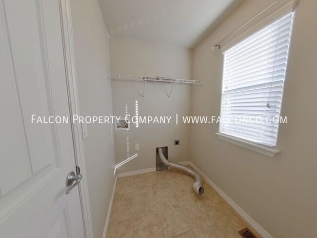 Building Photo - 12004 Eagle Crest Ct