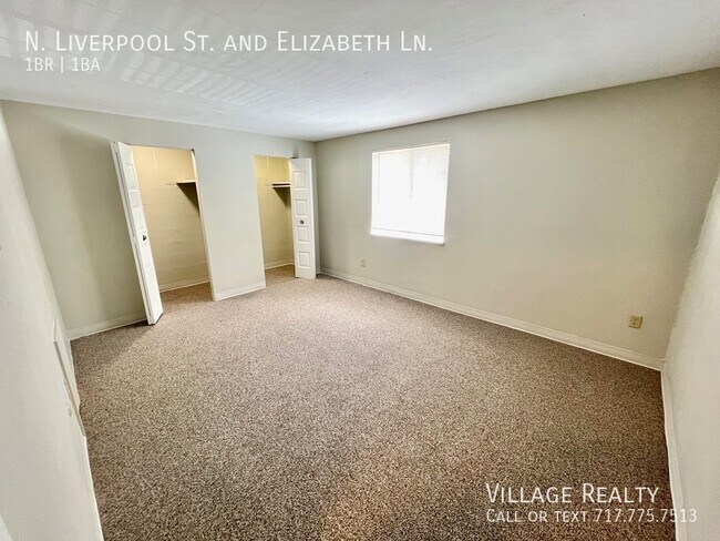 Building Photo - 35 N Liverpool St