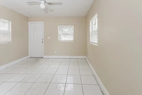 Building Photo - 5670 S 38th Ct