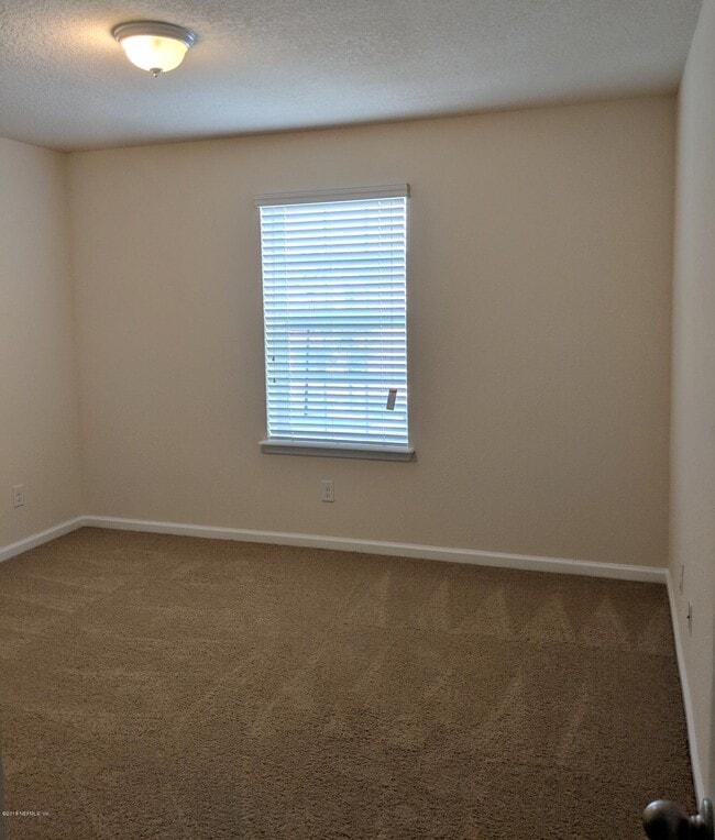Building Photo - 221 Servia Dr