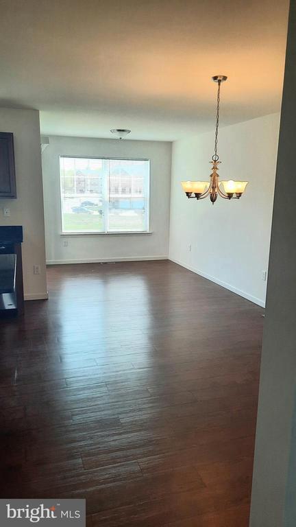 Building Photo - 712 Admiral's Quay Dr