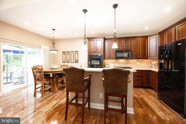 Building Photo - 2917 Cottonwood Ln