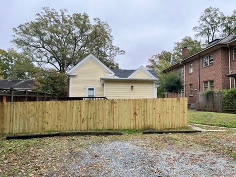 Building Photo - 805 N Buchanan Blvd