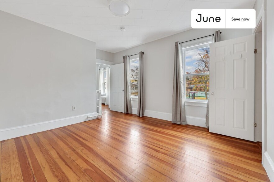 Building Photo - 29 Craigie St