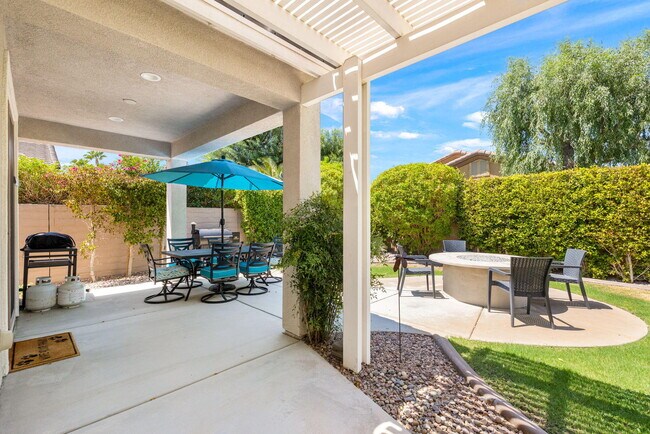 Building Photo - 39295 Camino Manena