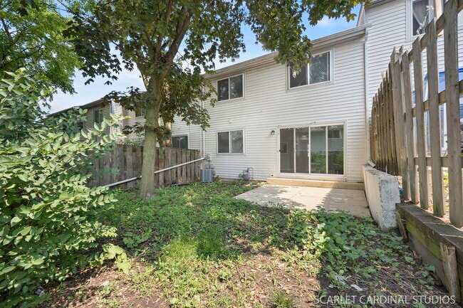 Building Photo - 213 Monroe Rd