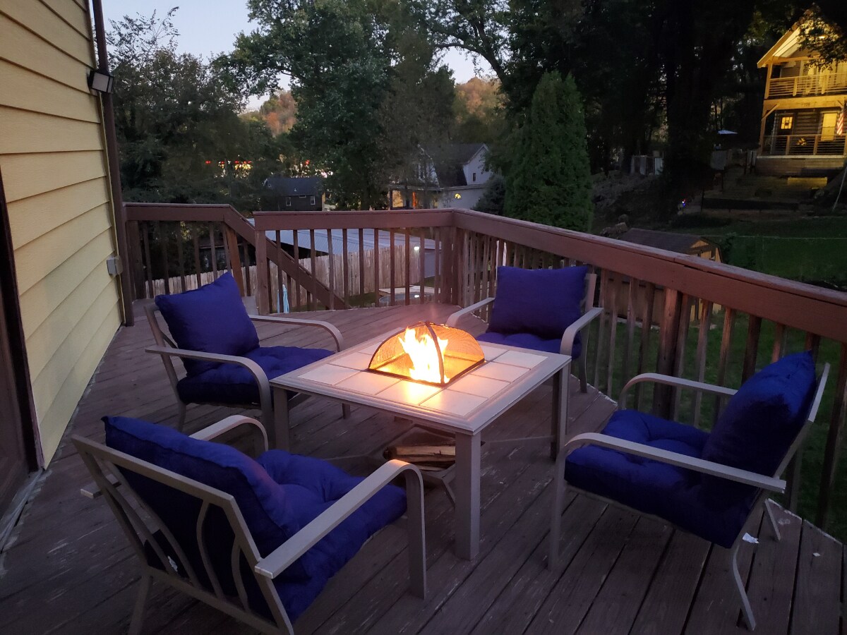 Building Photo - 1136 Park Ave