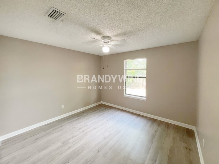 Building Photo - 1864 Ontario Ct