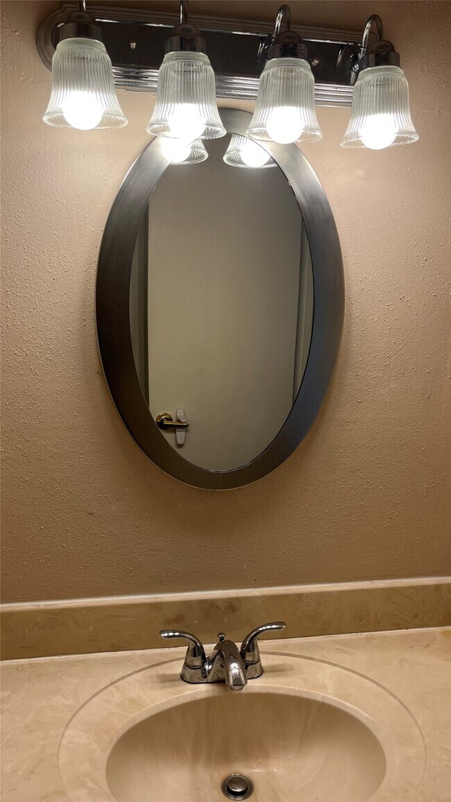 Building Photo - 2903 Williams Grant