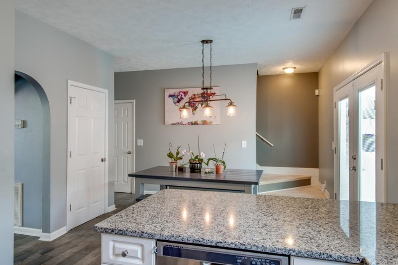 Building Photo - 606 Spence Enclave Way