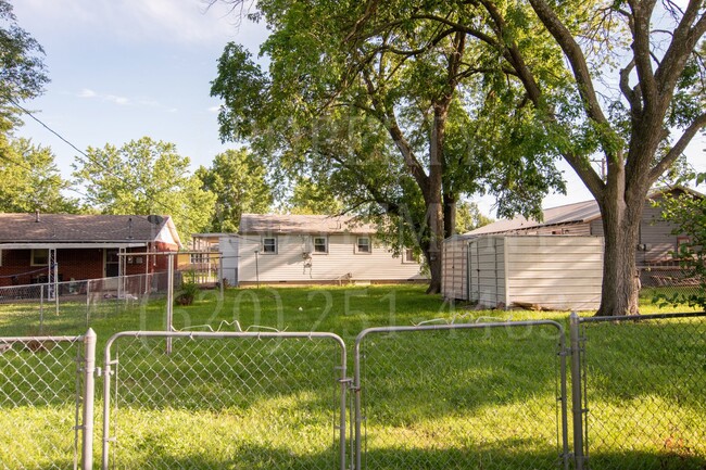 Building Photo - 2-Bedroom 1 Bath rental in Coffeyville