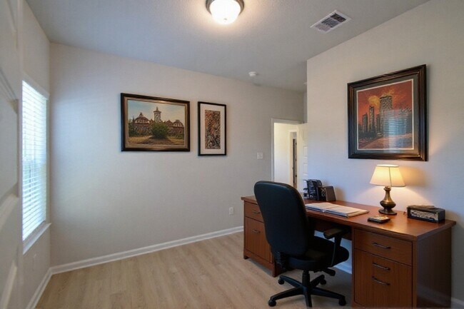 Building Photo - 12596 Canyon Falls Boulevard