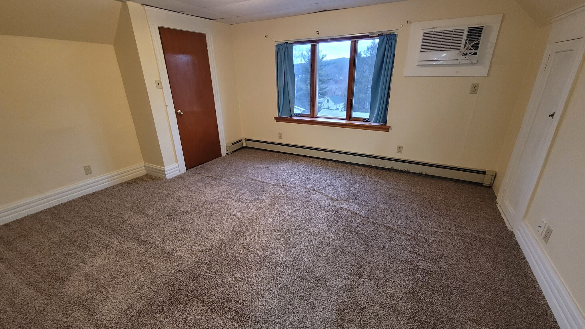 Building Photo - 103 Perrin Ave