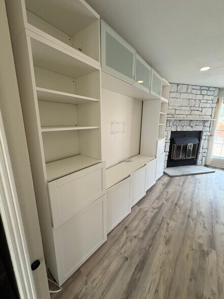 Living Room - 19617 Rosewood Ct