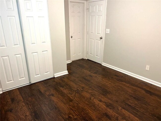 Building Photo - 566 Rockwell St SW