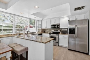 Building Photo - 503 Andover Ct