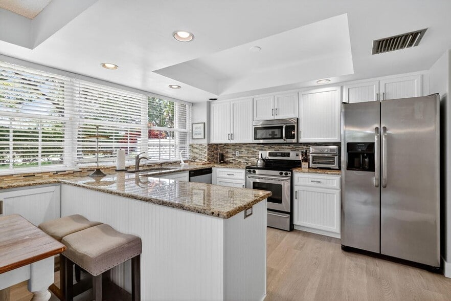 Primary Photo - 503 Andover Ct