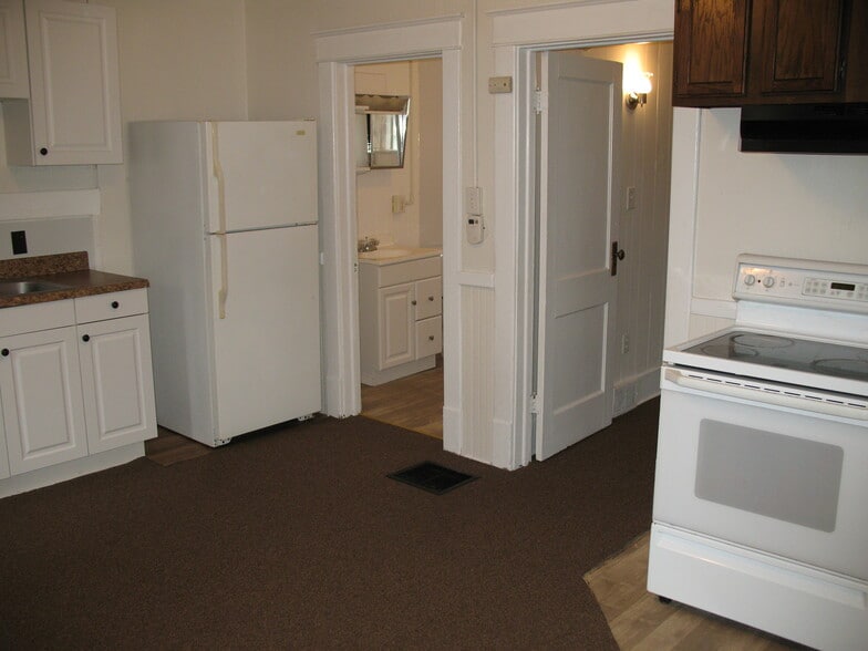 kitchen area - 545 E. 22nd St.