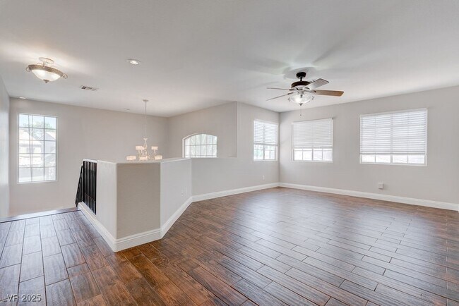 Building Photo - 8408 Bay Point Dr