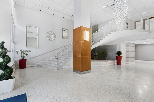 Building Photo - 3000 S Ocean Dr