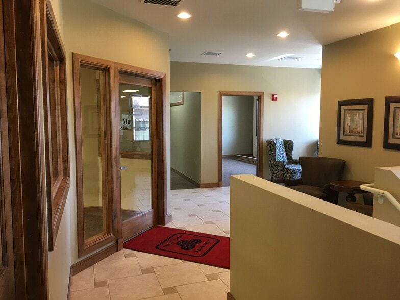 Building Photo - 4681 W 20th St