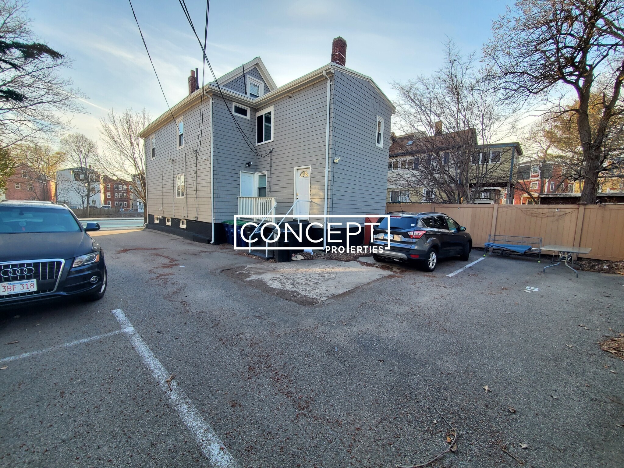 Building Photo - 735 Somerville Ave