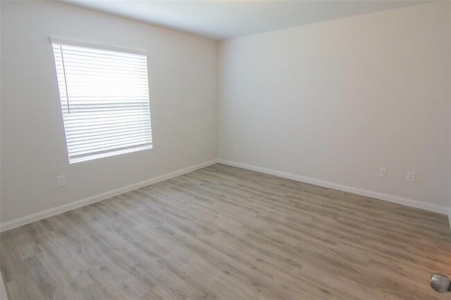 Building Photo - 5410 Tobins Gully Dr