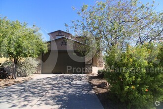 Building Photo - 1351 Burdock Dr S