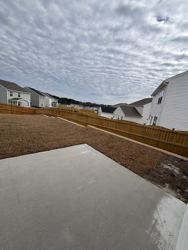 Building Photo - 364 Hardwick Dr