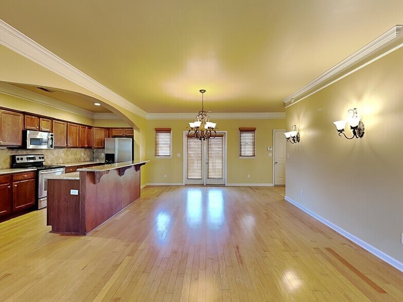 Building Photo - 1036 Portobello Rd