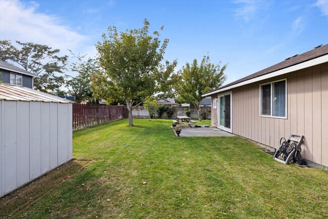 Building Photo - Beautiful 3-Bed, 2-Bath Home in Pasco, WA