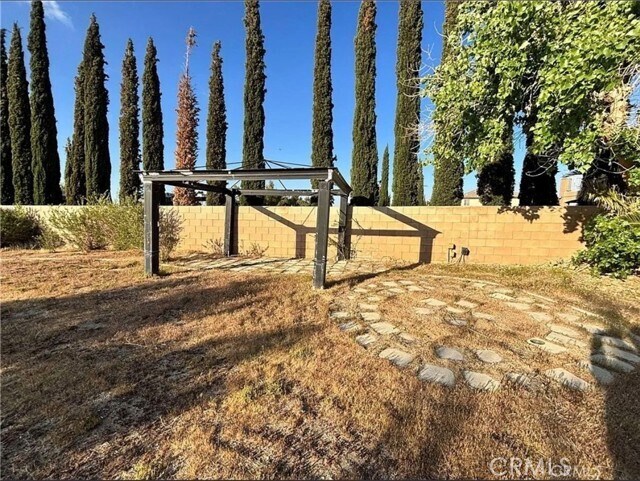 Building Photo - 3715 Club Rancho Dr