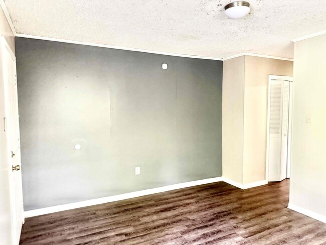 Building Photo - 2030 Colorado St