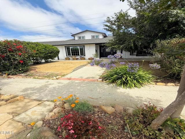 Primary Photo - 6529 Albatross St