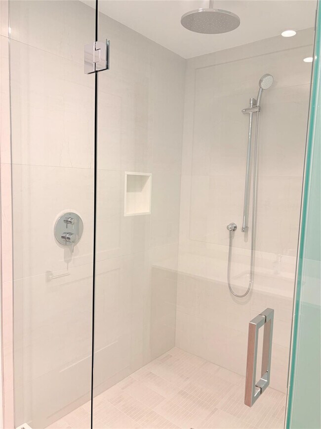 Building Photo - 151 N Seabreeze Blvd