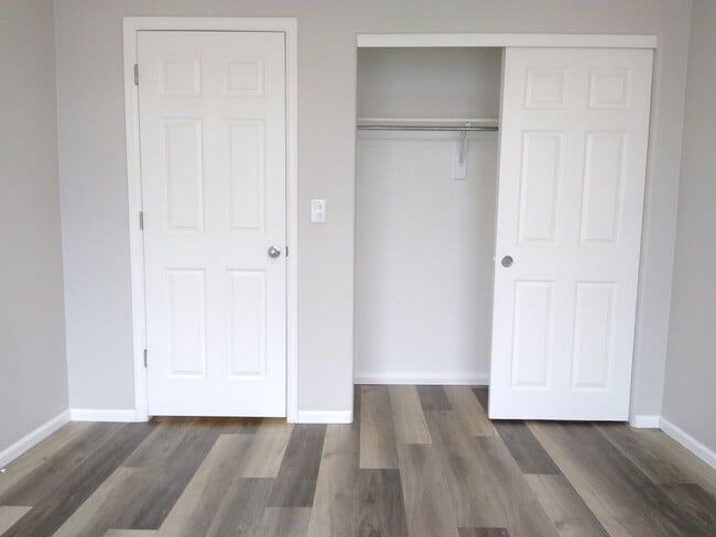 Building Photo - Beautifull Spacious 2 Bedroom 2 Bath Townh...