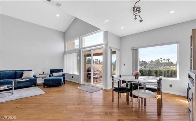 Building Photo - 2533 Seascape Dr