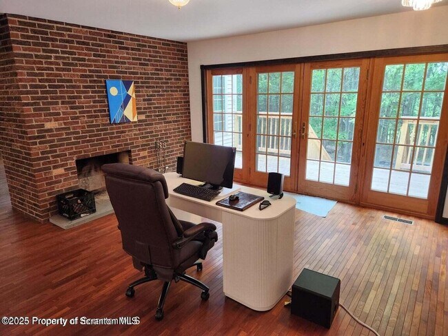 Building Photo - 29 Hirshorn Dr