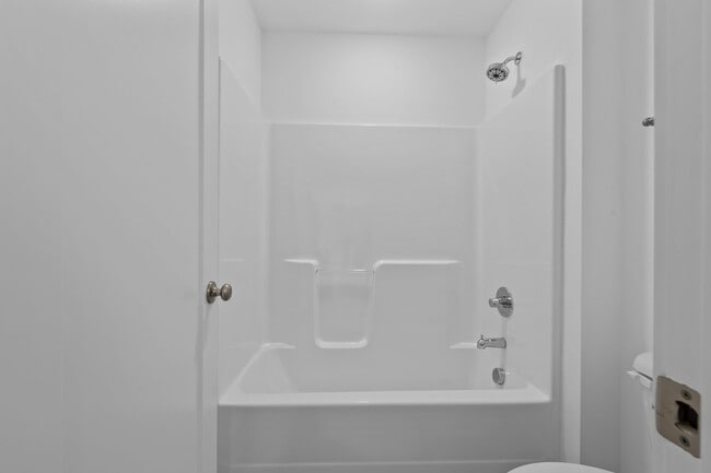 Building Photo - 136 Bourbon St