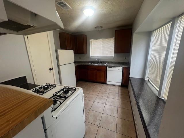 Building Photo - 10030 Ridgecoral Dr