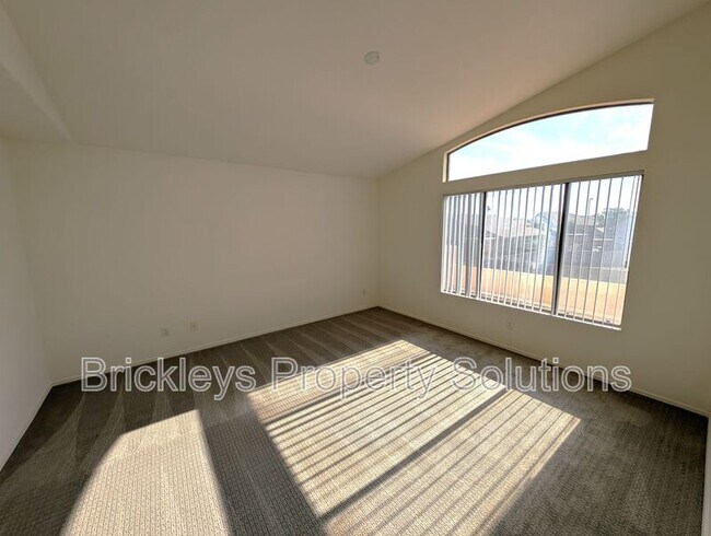 Building Photo - 3393 E Wyatt Way