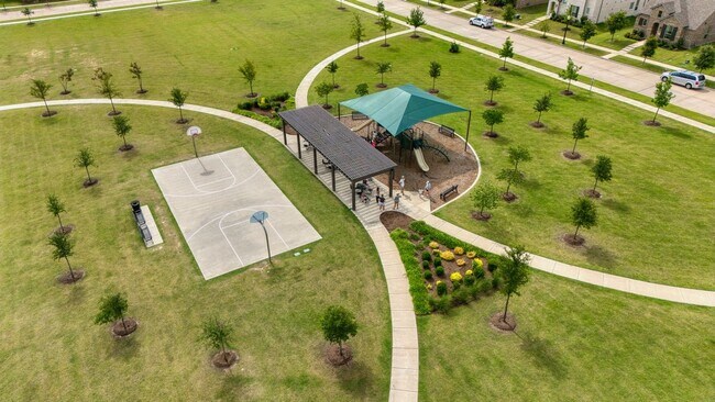 Building Photo - 460 Country Meadows Blvd