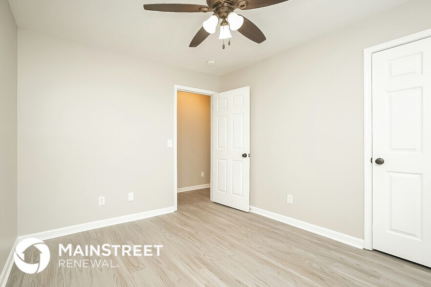 Building Photo - 228 Woodmaker Ct