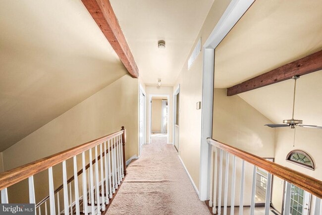 Building Photo - 401 Alderbrook Dr
