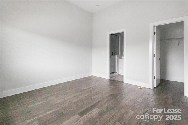 Building Photo - 1212 Minter Pl