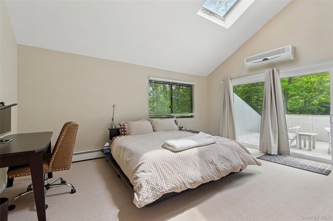 Building Photo - 18 Quail Run